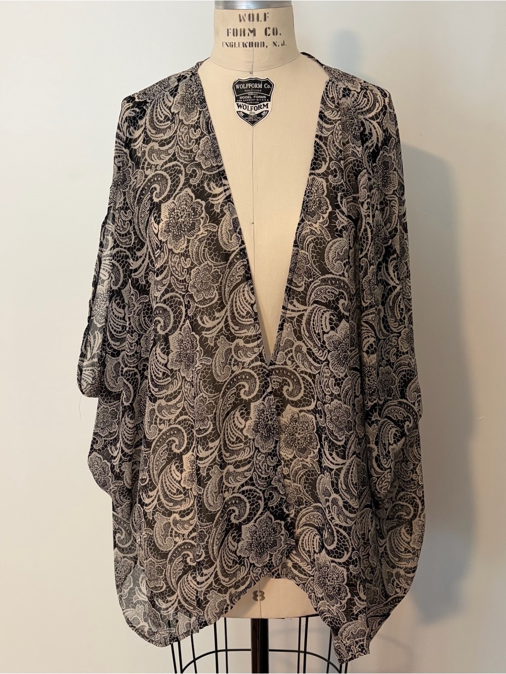 Cynthia Rowley Black & Cream Sheer Paisley Kimono